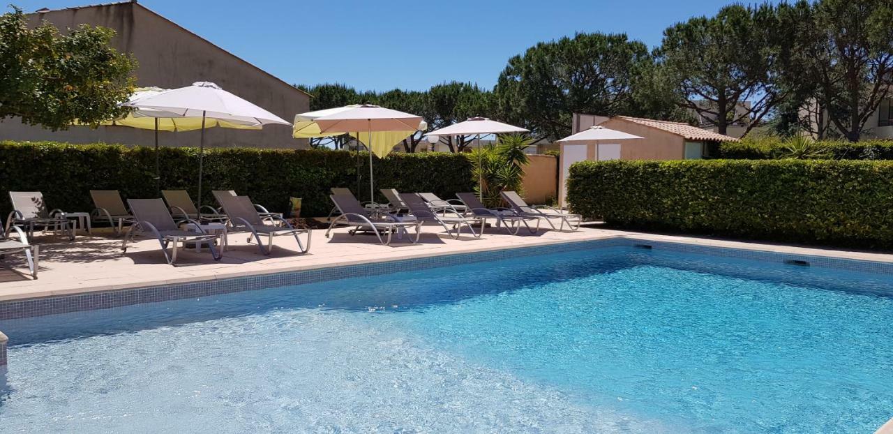 Hotel Le Galoubet Villeneuve-Loubet Exterior foto