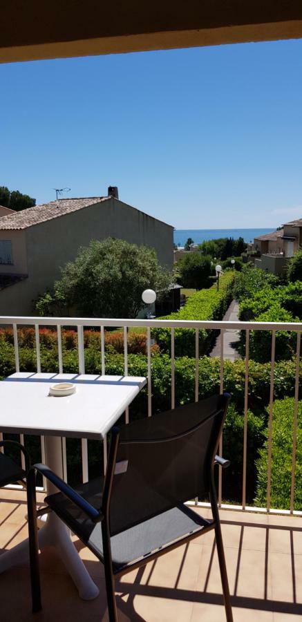 Hotel Le Galoubet Villeneuve-Loubet Exterior foto